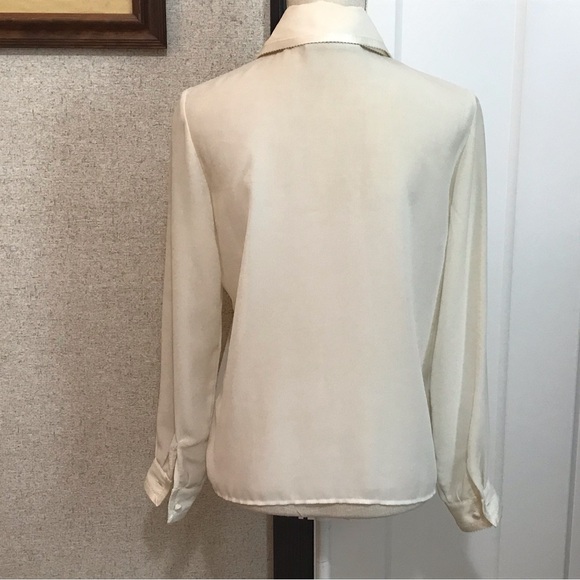 Susan Bristol Petites Embroidered Elegant Cream Blouse Size 4P - Picture 2 of 6